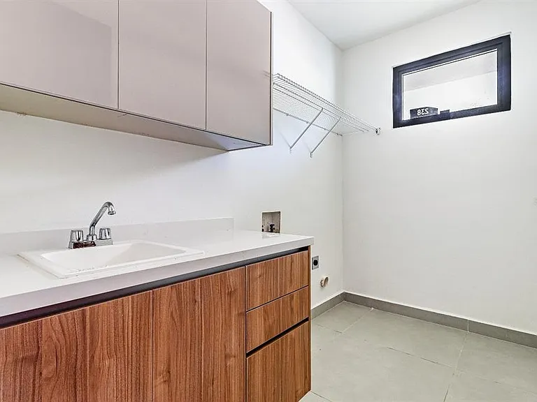 238 Urb Monteazul — Photo 18