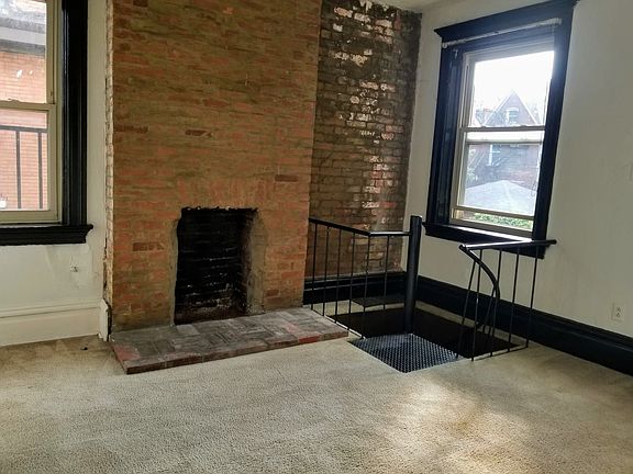 2nd image of 366 S Negley Ave APT 1