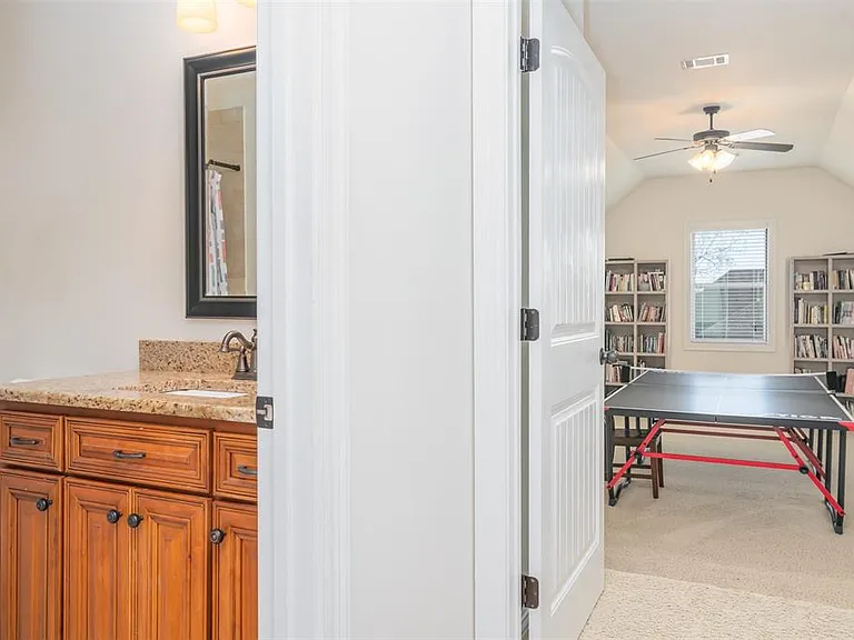 1035 Haylee Brook Ln — Photo 27