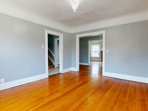 5th image of 12981 Clifton Blvd