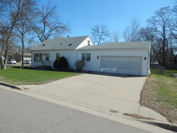 1232 34th Ave N, Saint Cloud, MN 56303