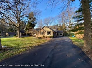 4705 Oak Tree Ct, Brighton, MI 48116