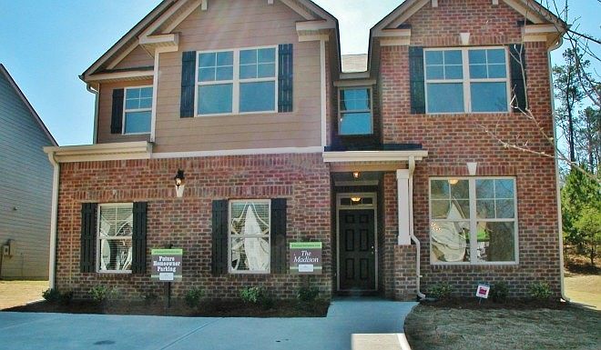2nd image of 515 Offaly Ln