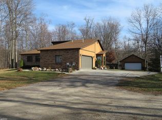 1413 S Irish Rd, Davison, MI 48423