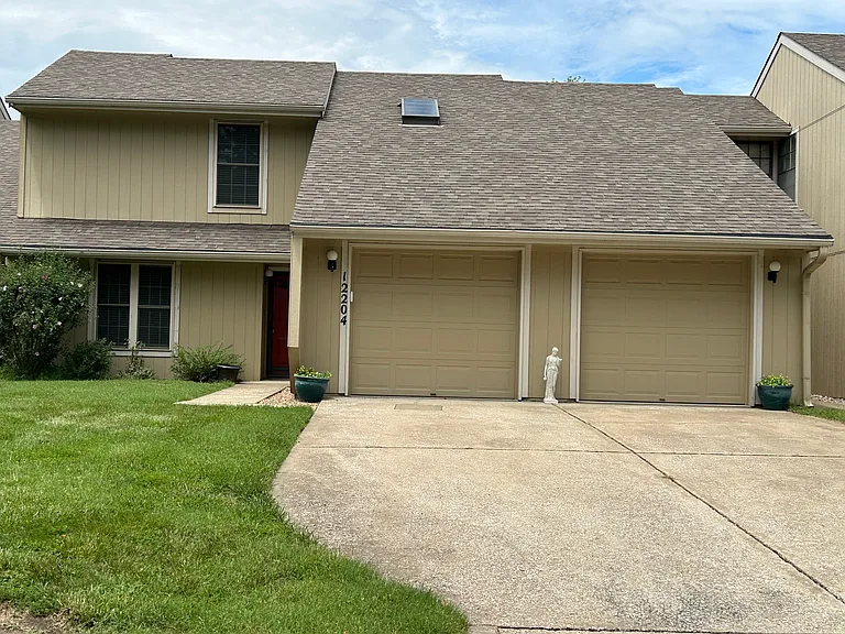 12204 Charlotte St — Photo 44
