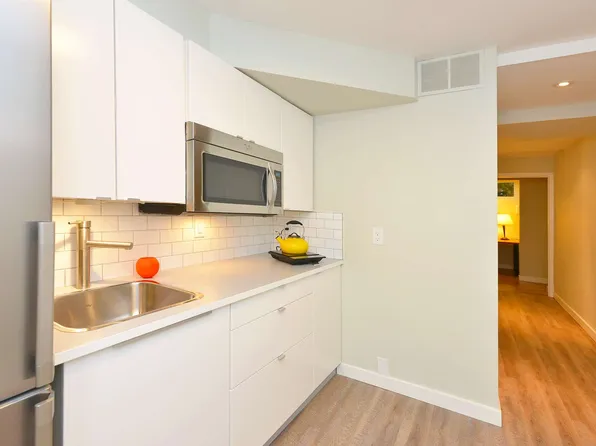 25 Santa Barbara Rd, North York, ON