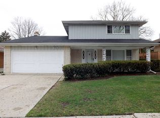 2826 Sunnyside Ave, Westchester, IL 60154