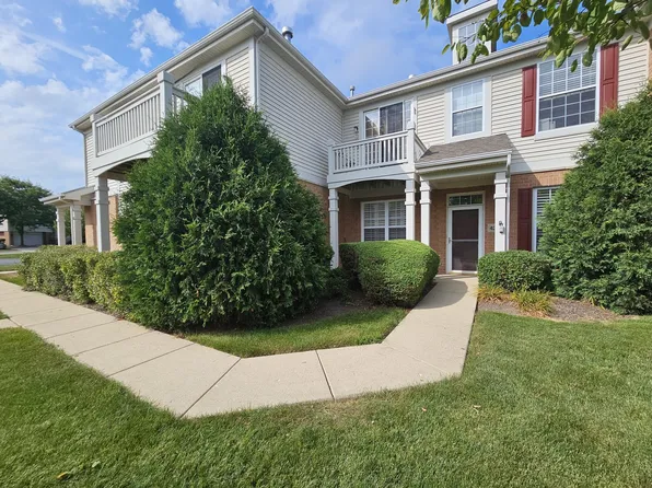 4268 Savoy Ln, McHenry, IL 60050