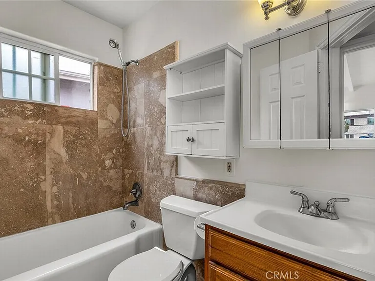 1440 Manhattan Beach Blvd #D — Photo 11