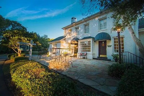 Stoneledge Plantation Apartments