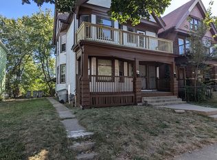 2477 W Auer Ave, Milwaukee, WI 53206
