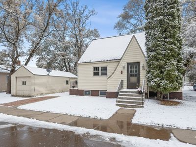 310 10th St S, Moorhead, MN, 56560