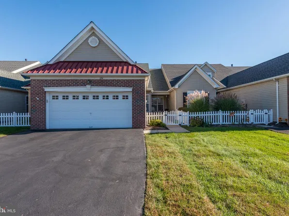 124 Devonshire Way, Sellersville, PA 18960