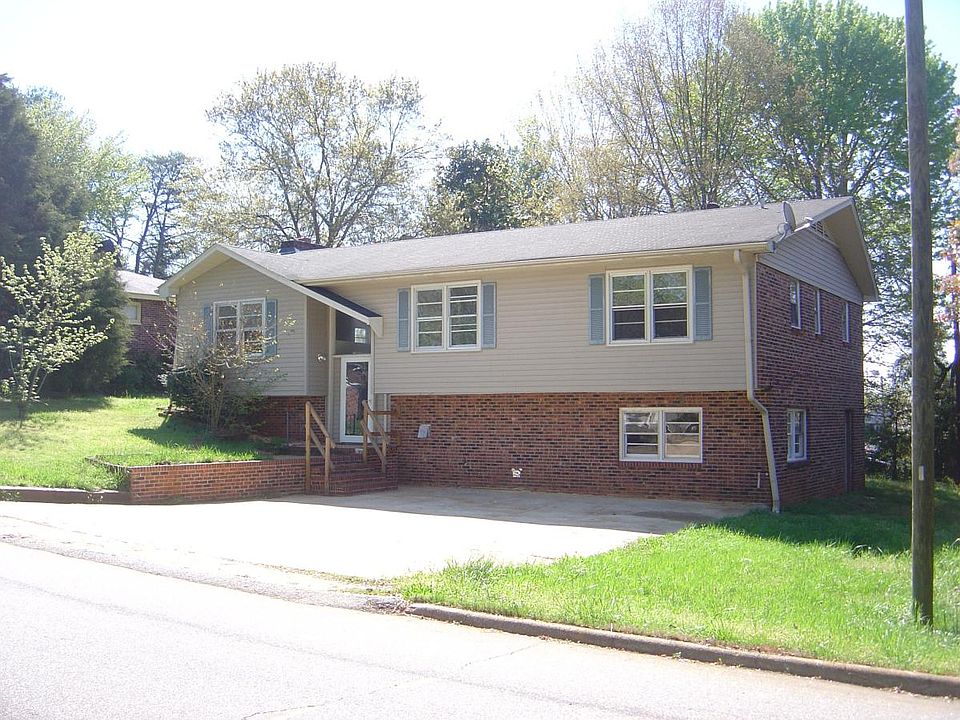 1st image of 6 Berea Forest Cir