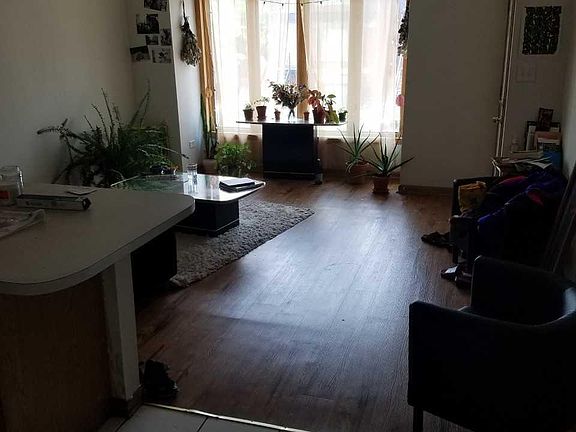 2nd image of 2512 W Flournoy St #2