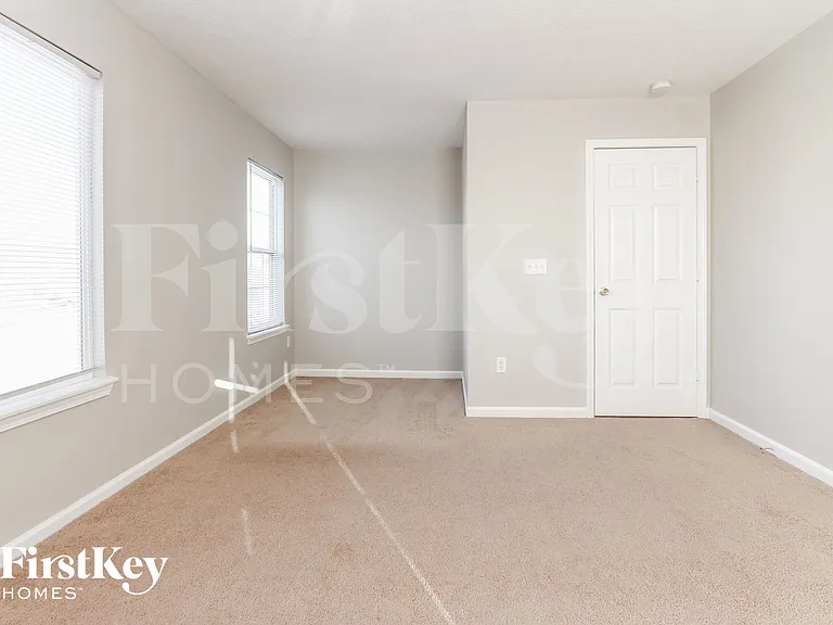 527 Hollow Pear Dr — Photo 7