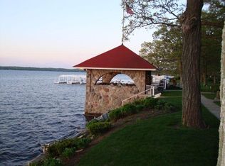 W5837 Lory Rd, Elkhorn, WI 53121