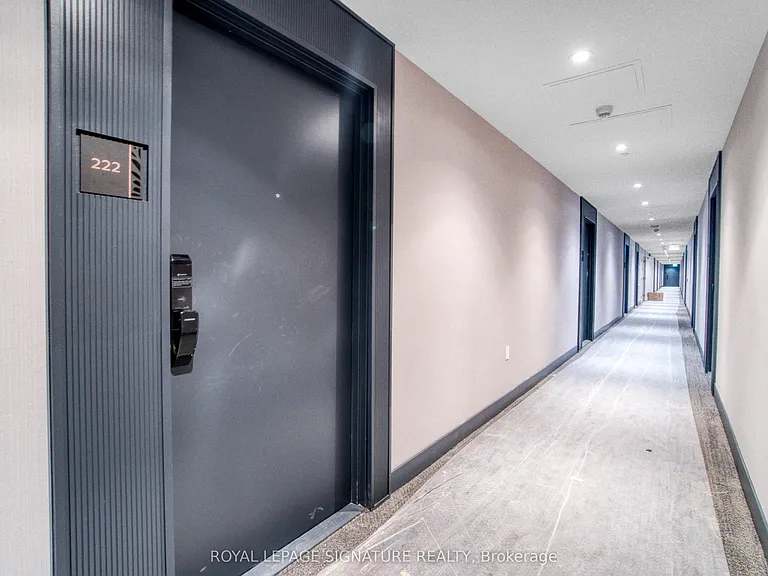 395 Dundas St W #222 — Photo 5