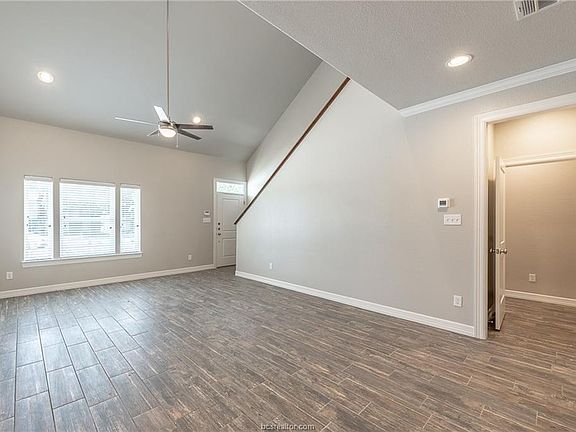 4th image of 705 Dominik Dr