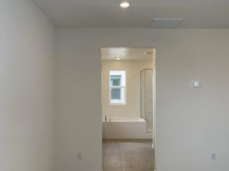 938 Helena Rdg — Photo 15