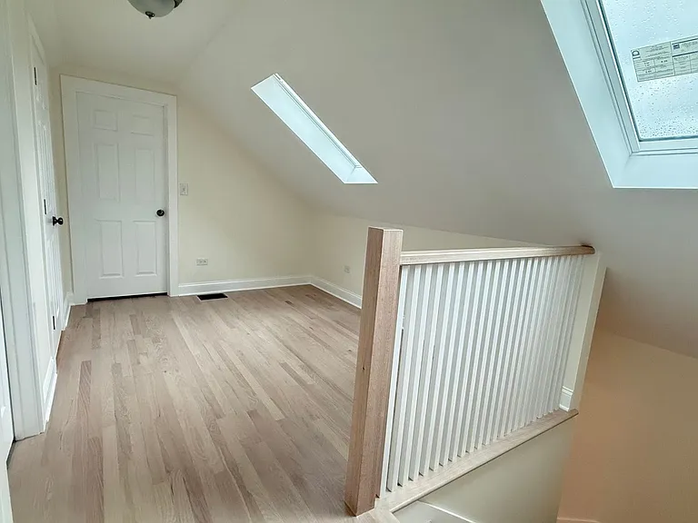 5821 W Gunnison St — Photo 31
