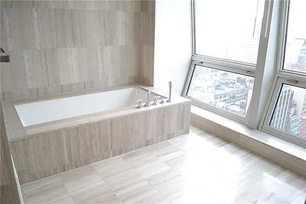 Rented by RELO REDAC INC. | media 15