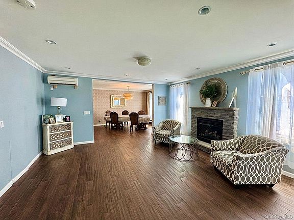 4th image of 524 Beach 133rd Street