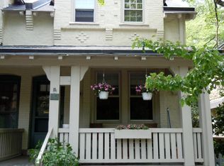 25 Benezet St, Philadelphia, PA 19118