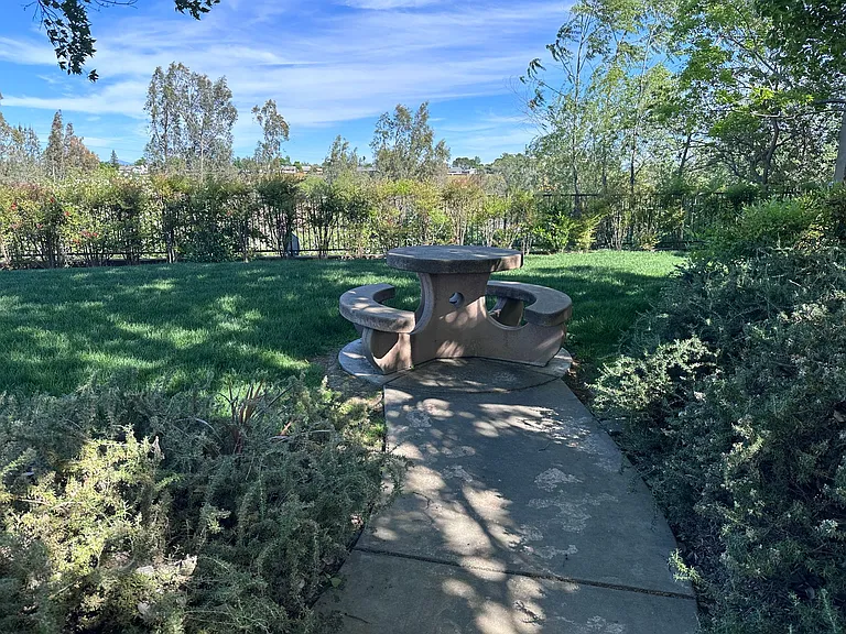 Ridgestone Villas - 870 Mission Sierra — Photo 16