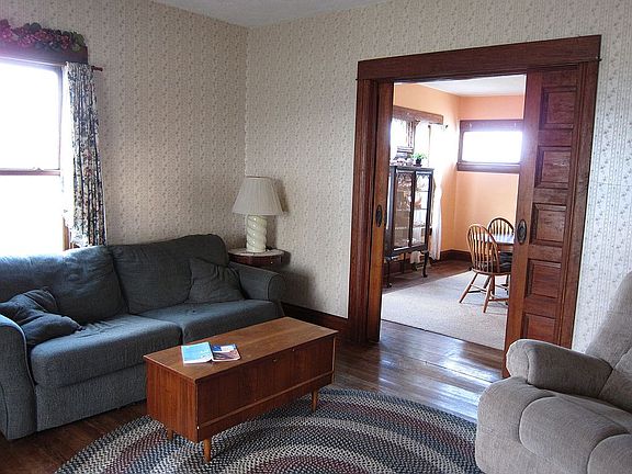 3rd image of 4038 Dauncy Rd