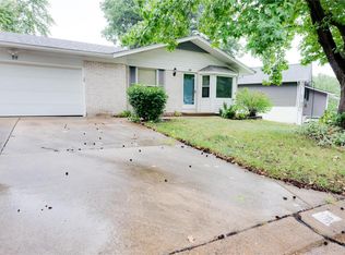28 Michelle Ln, Saint Peters, MO