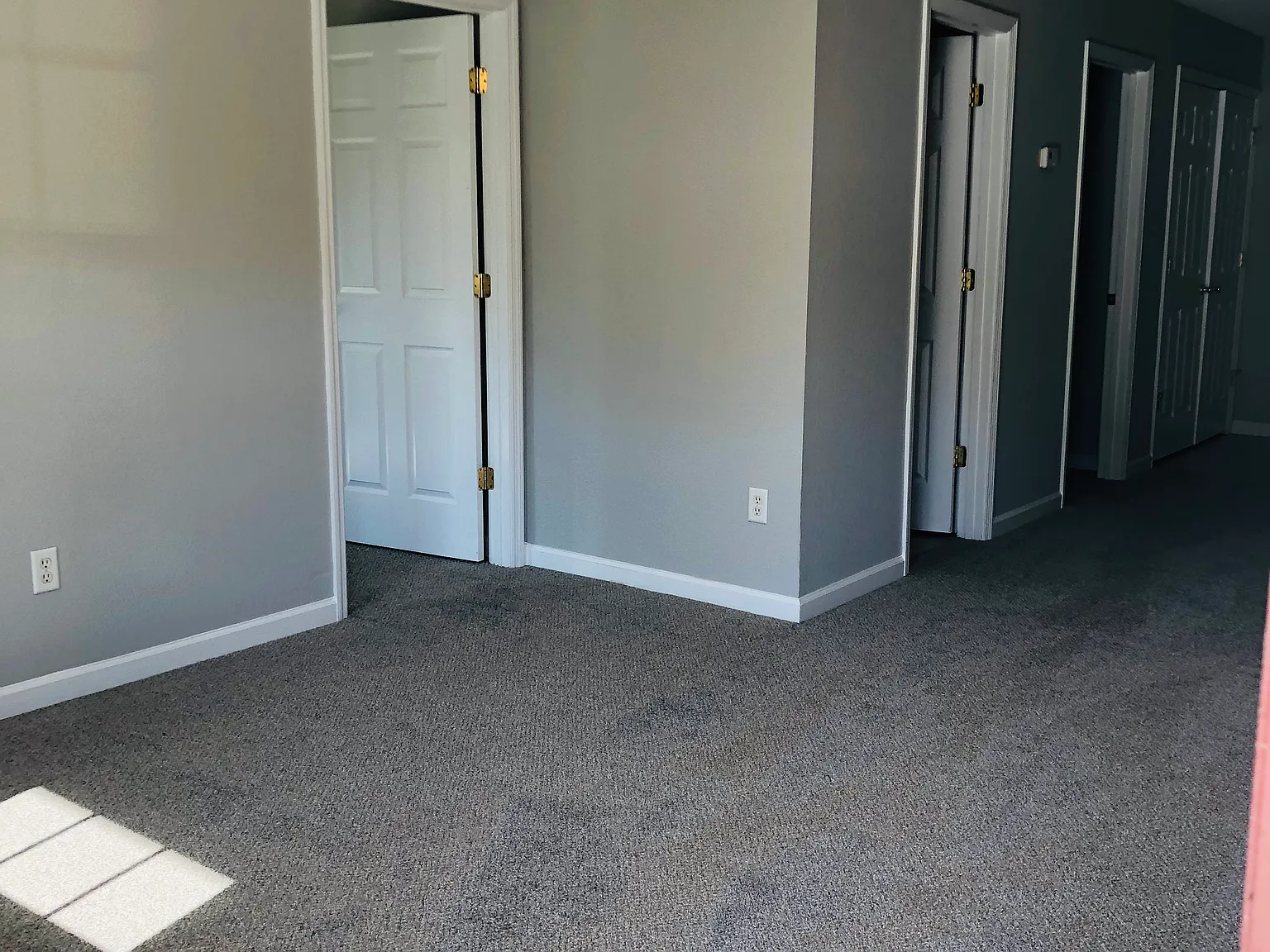 2 bed, 950 sqft, $1,350 — Photo 3