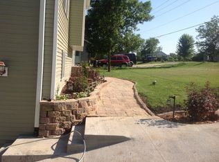 8525 221st Ave, Salem, WI 53168