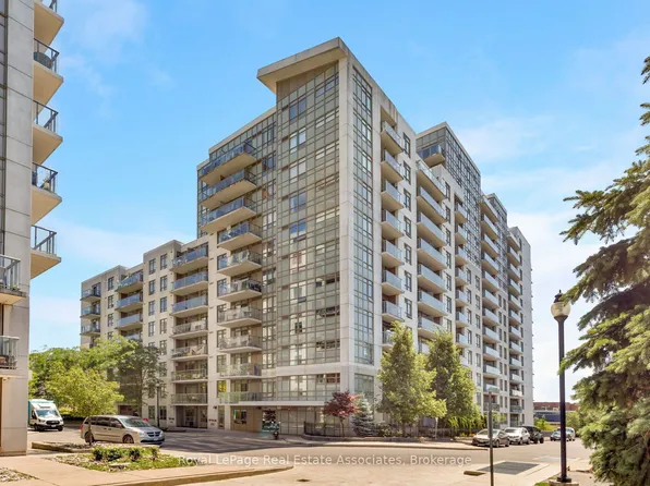 812 Lansdowne Ave #512, Toronto, ON M6H 4K5