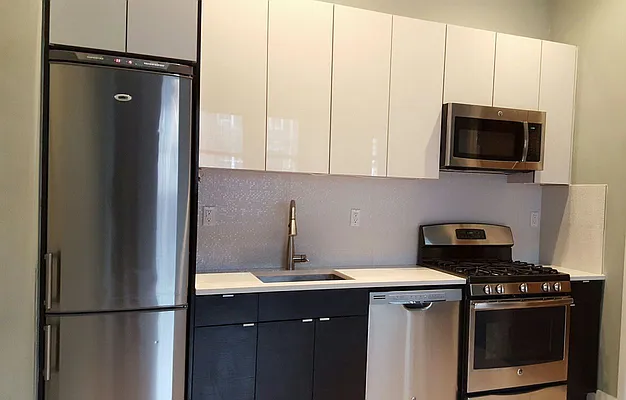 Rented by Real Team Brokerage | media 17