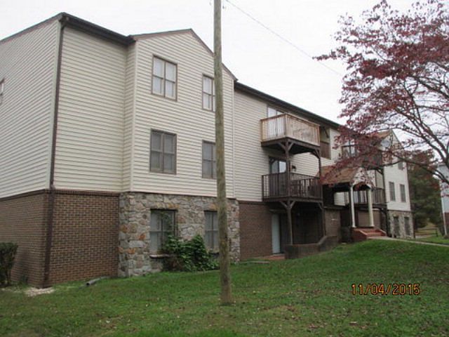 1st image of 215 Seminole Trl