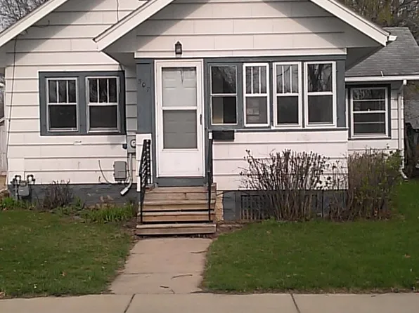 307 10th St SW, Austin, MN 55912