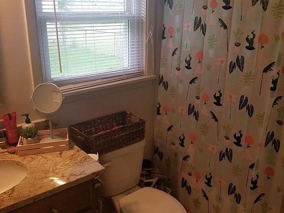 3rd image of 110 Romero St