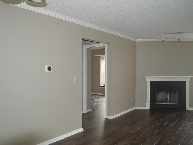 2744 Greystone Dr #D — Photo 17