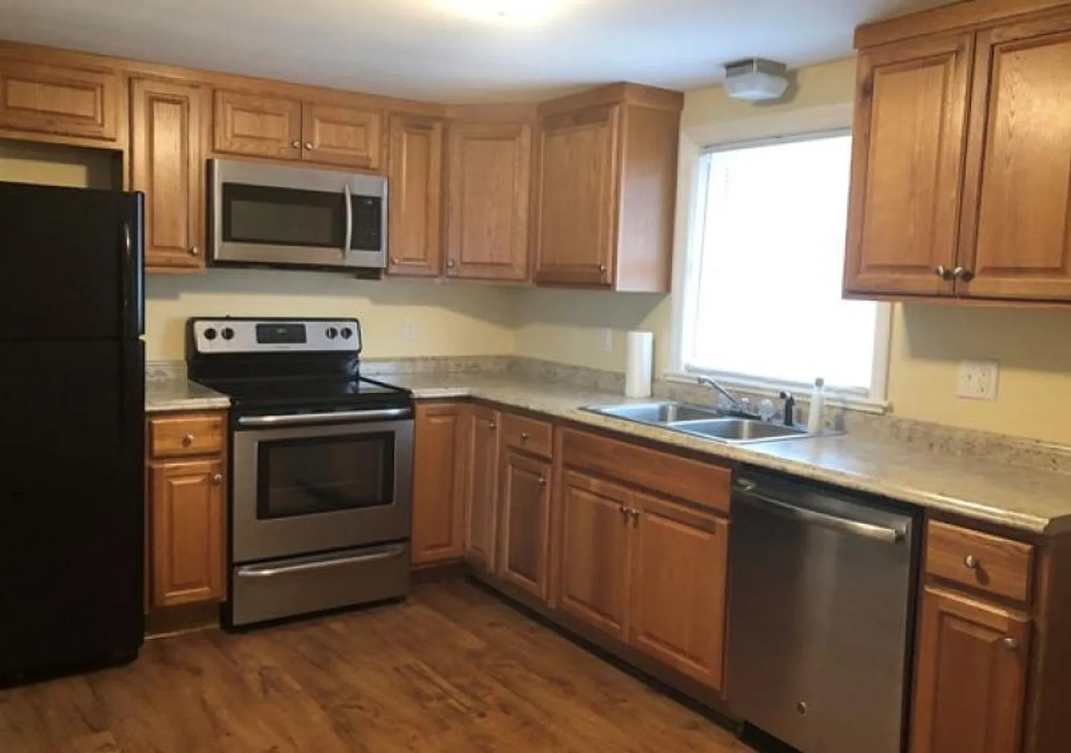 One Level House Near Randolph College — Photo 1