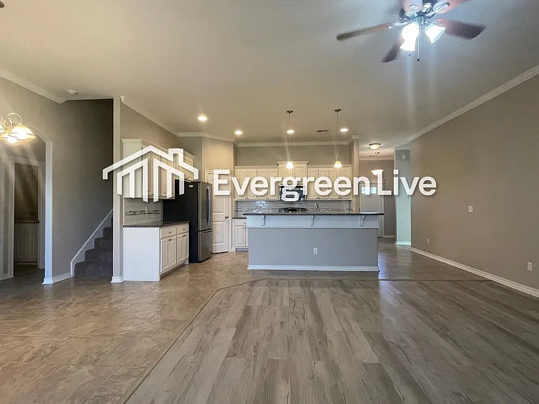 12700 NW 5th St — Photo 3