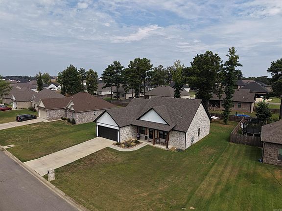 4th image of 150 Hayden Dr