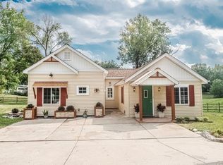 510 Bailey Ave, Elsberry, MO 63343