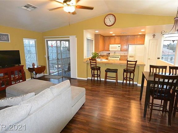 5th image of 5415 Crimson Crest Pl APT 202