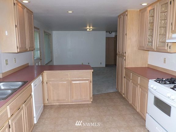 5th image of 1356 NW Bartlett Court