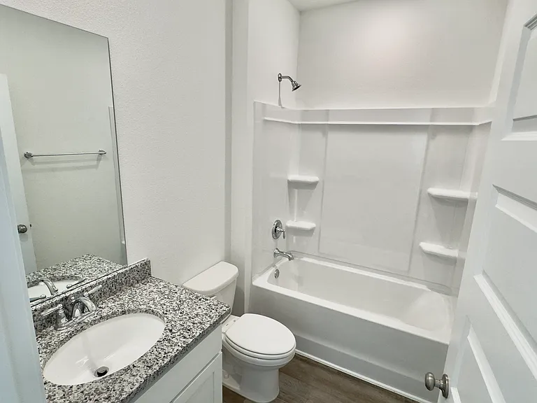32415 Revere Dr — Photo 4