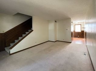 110 E 5th Ave, Hutchinson, KS 67501