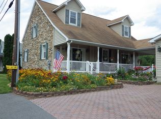 2618 W Main St, Spring Glen, PA 17978