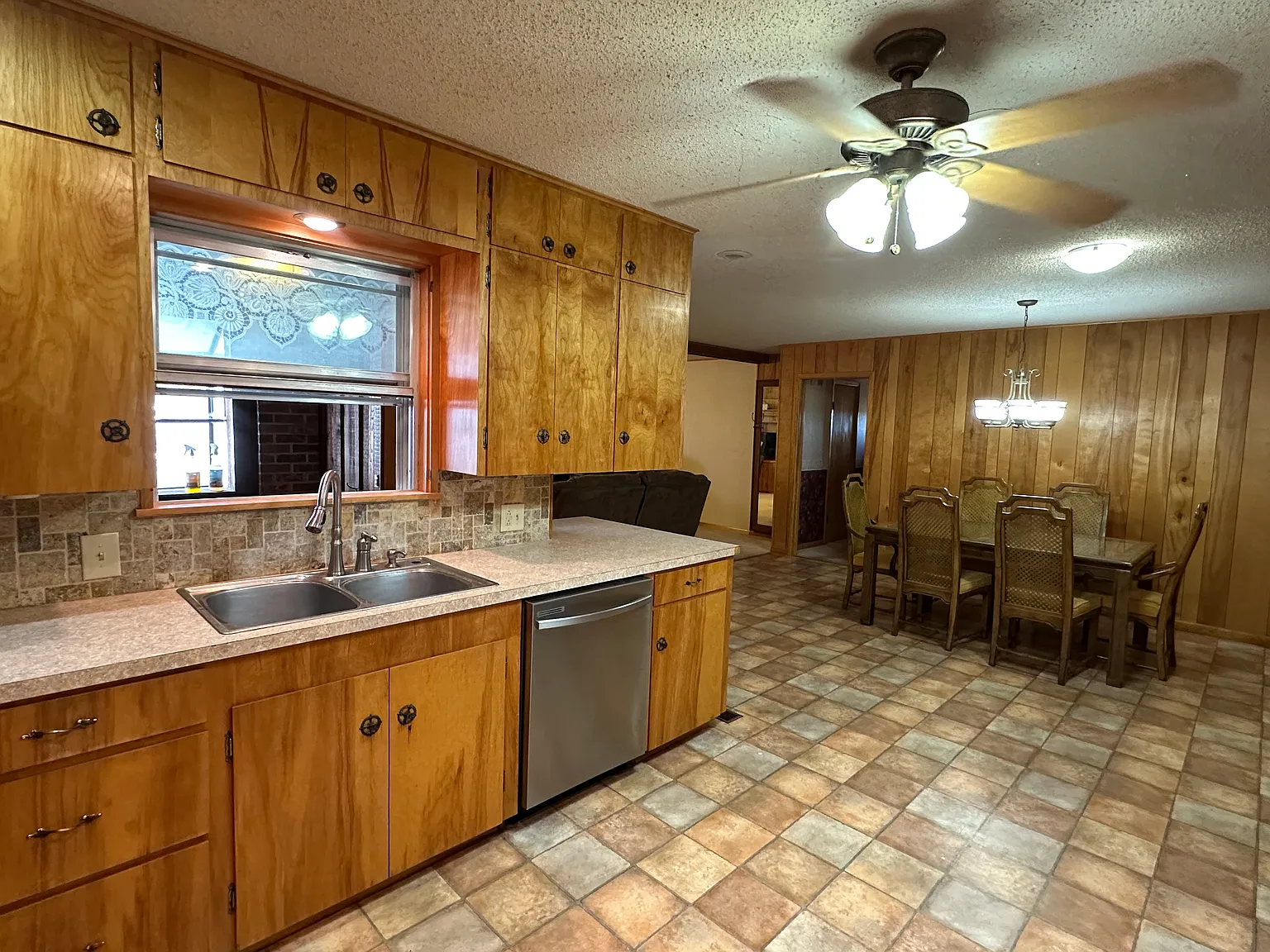 4 bed, 3150 sqft, $5,000 — Photo 3
