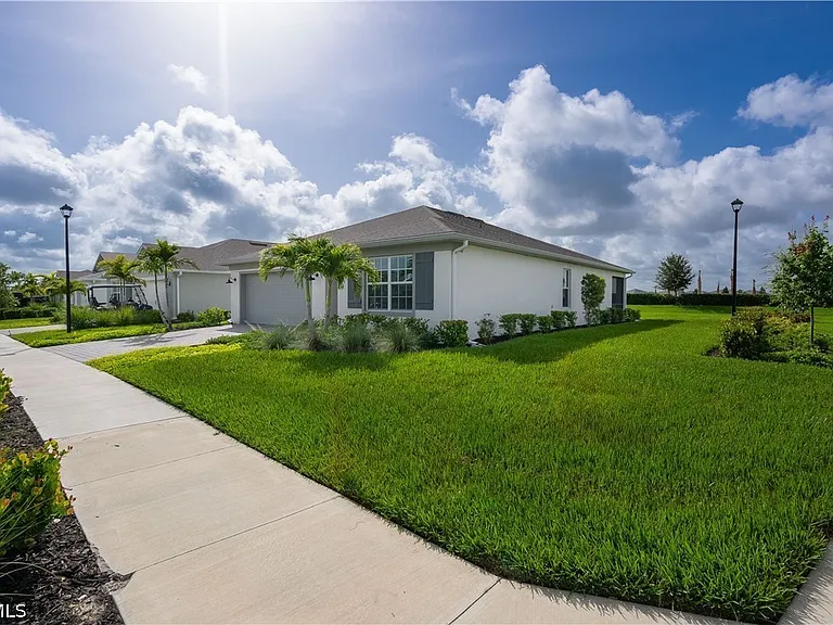 42380 Cascade Dr — Photo 16